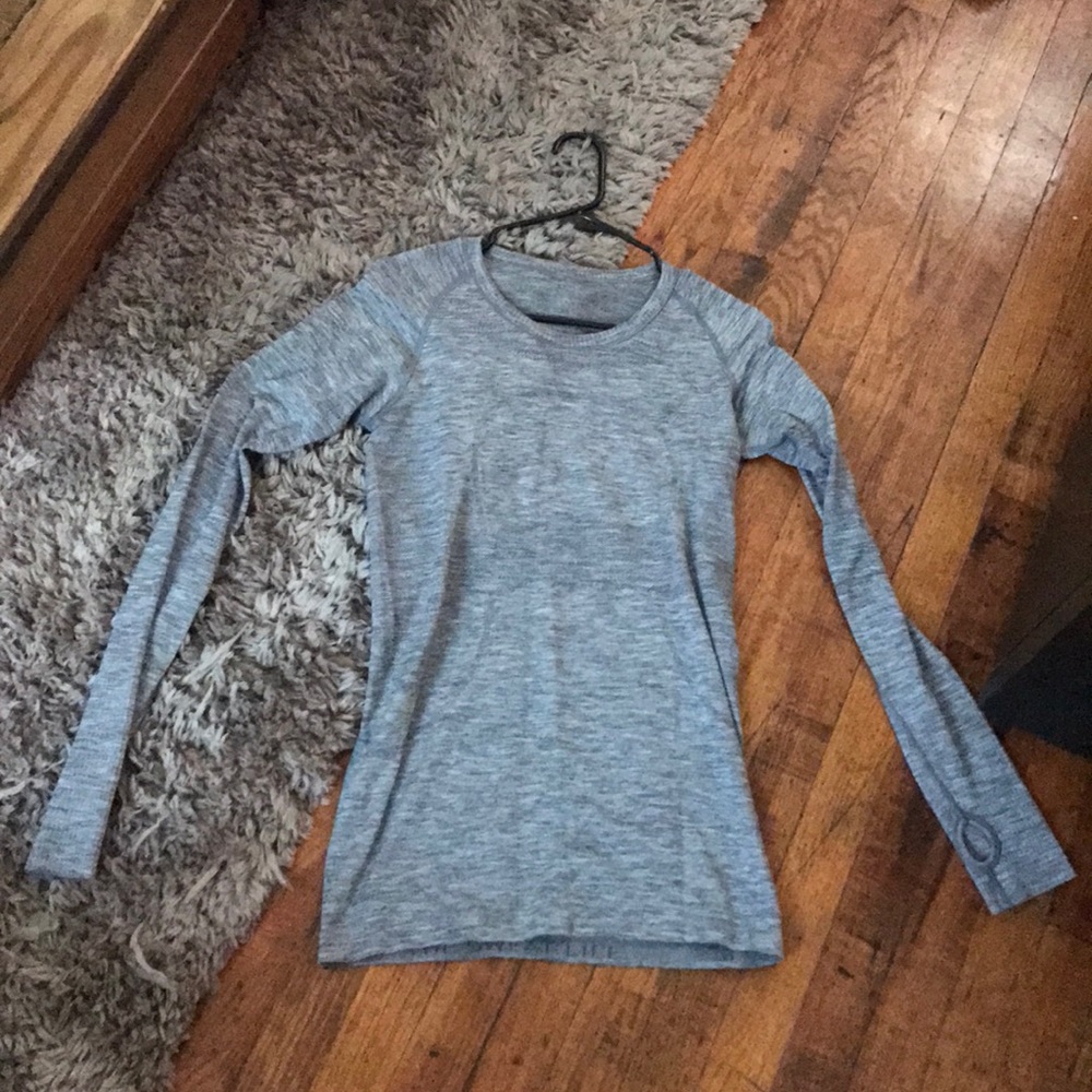 Lululemon long sleeve shirt